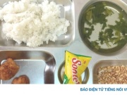 Chủ tịch tỉnh Phú Thọ yêu cầu kiểm tra bữa cơm bán trú có muối lạc, 2 viên thịt