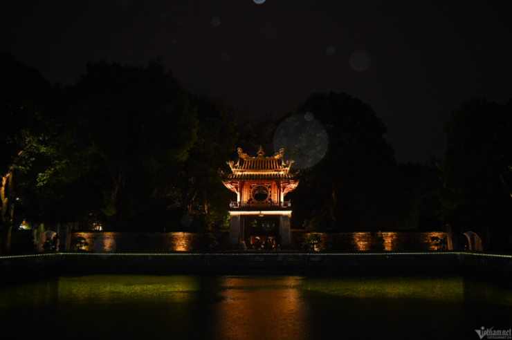 Hà Nội tổ chức nhiều tour khám phá buổi đêm thu hút mọi người tìm hiểu, tham quan