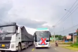 Xử phạt tài xế vượt ẩu gây xôn xao mạng xã hội