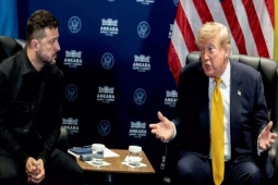 Cựu nghị sĩ Anh dự đoán ông Trump có thể ra lệnh bắt giữ ông Zelensky