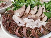 Lòng lợn nhiều cholesterol: Người mỡ máu cao có phải tránh tuyệt đối?