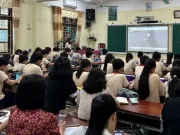 Hà Nội thí điểm đề án 4.500 tỷ: Học sinh lo quá tải, trường lo thiếu giáo viên