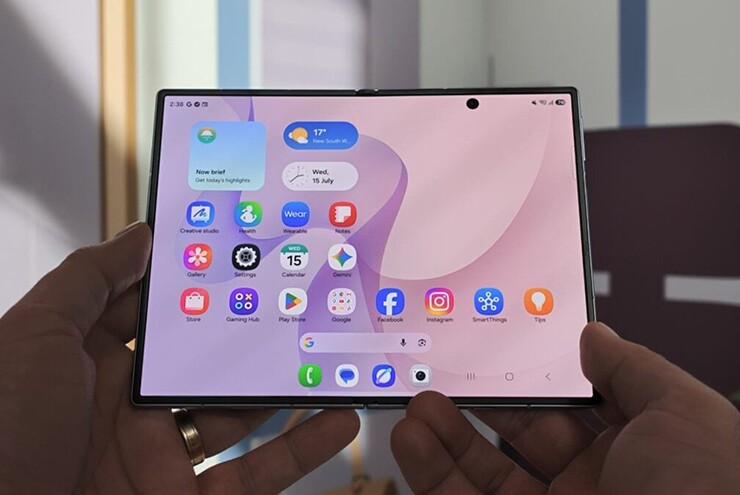 Loạt Galaxy Z Fold9 có thể là những sản phẩm đầu tiên chạy One UI 10.