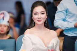 'Hoa hậu bí ẩn nhất showbiz Việt' vừa bảo vệ thành công luận án tiến sĩ, hiện sống trong ngôi nhà thế nào?