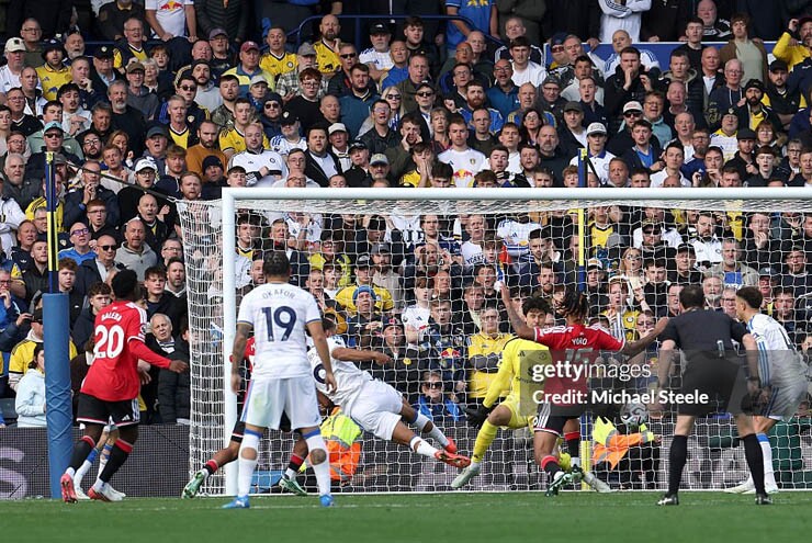 Trực tiếp bóng đá Leeds - MU: Không thể có bàn thứ 2 (Ngoại hạng Anh) (Hết giờ) - 3