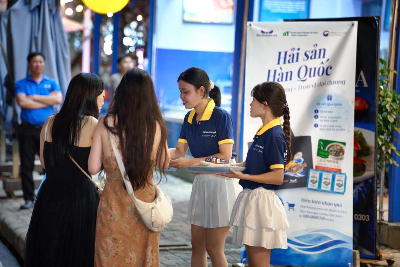 Đổi vị bữa cơm gia đình với cách ăn hải sản chuẩn Hàn tại Premium K-Seafood Festival - 5