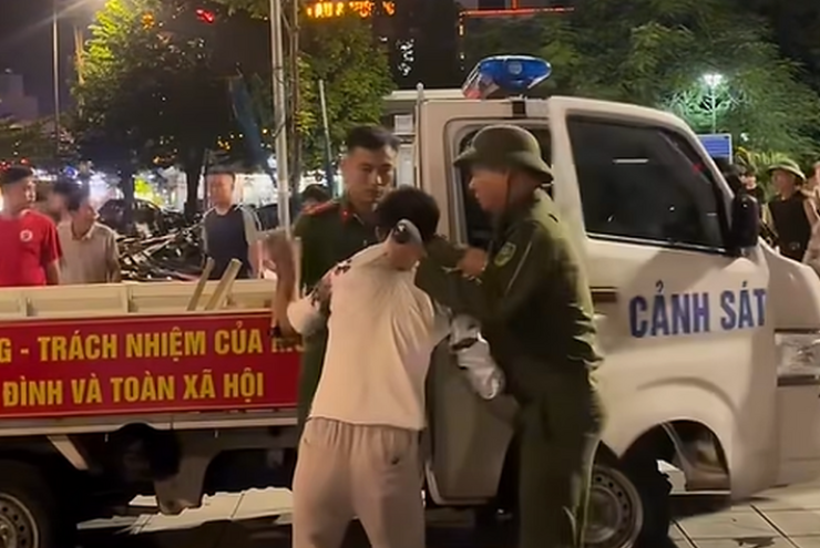 Bắc Ninh: Thanh niên nhảy múa ở công viên Lãm Làng bị công an mời về trụ sở
