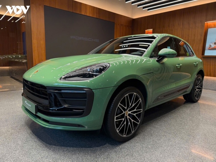 Ngắm bộ đôi Porsche Macan "độc bản" được sơn tại Việt Nam - 17