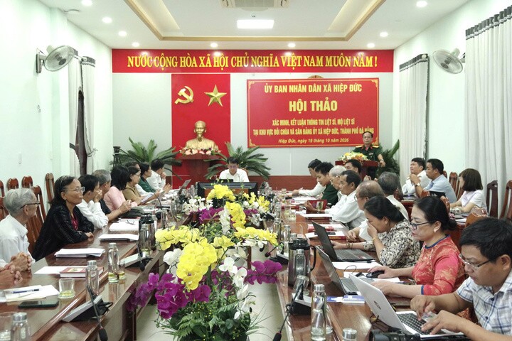 Hội thảo xác minh, kết luận thông tin mộ liệt sĩ tại khu vực Hố Bà Lâu. (Ảnh: Quang Cường)