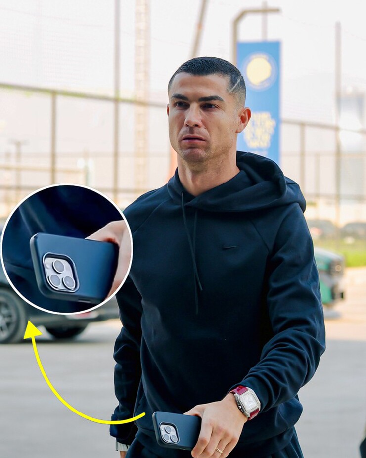 Chiếc iPhone 15 Pro mà siêu sao CR7 đang sử dụng.
