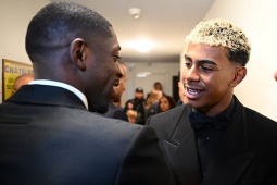 Yamal đang thắng thế Dembele về mọi mặt ở đại chiến PSG - Barcelona
