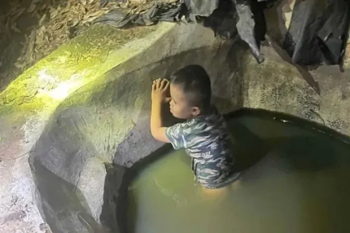 Tìm thấy bé trai 3 tuổi trong bể nước sau hơn 14 giờ mất tích