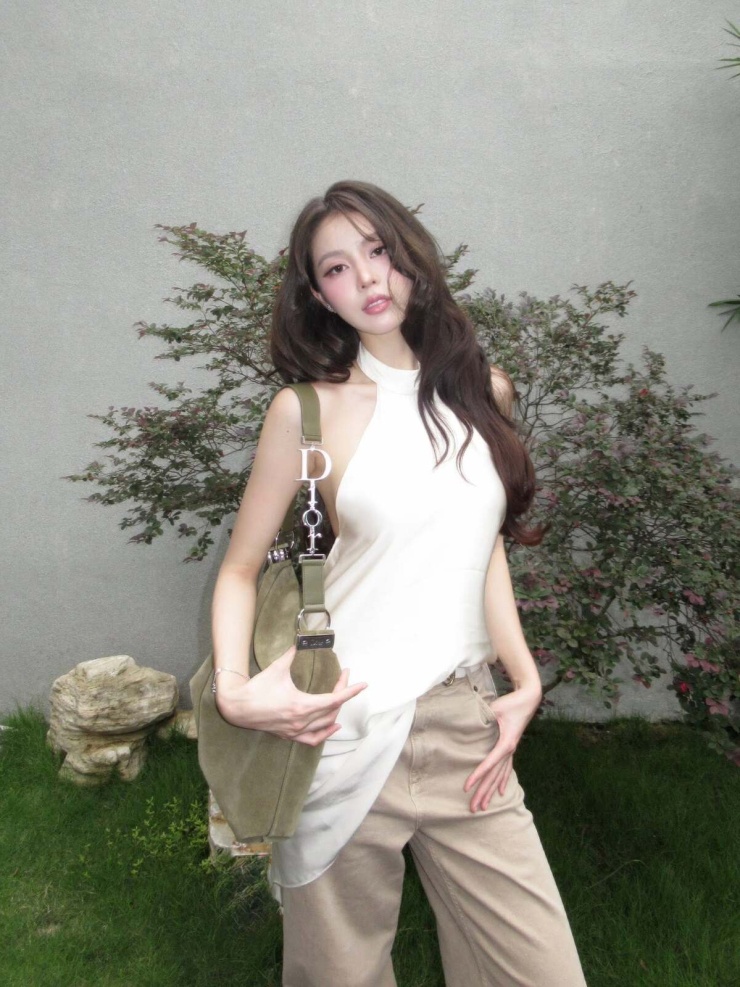 Kho túi hiệu của hoa hậu Thanh Thủy - 2