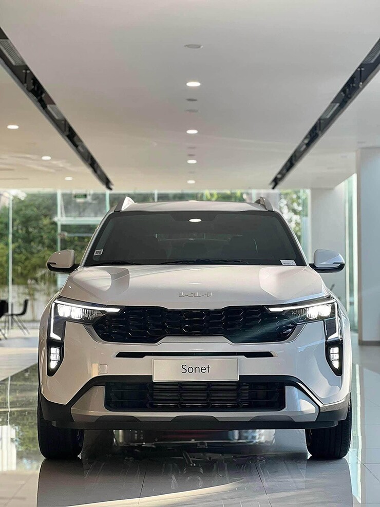 Kia Sonet được giảm giá xuống mức thấp kỷ lục - 2
