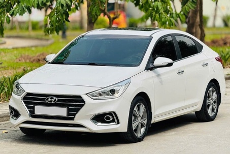 Nữ mới lấy bằng có nên chọn Hyundai Accent cũ để nâng cao tay lái?