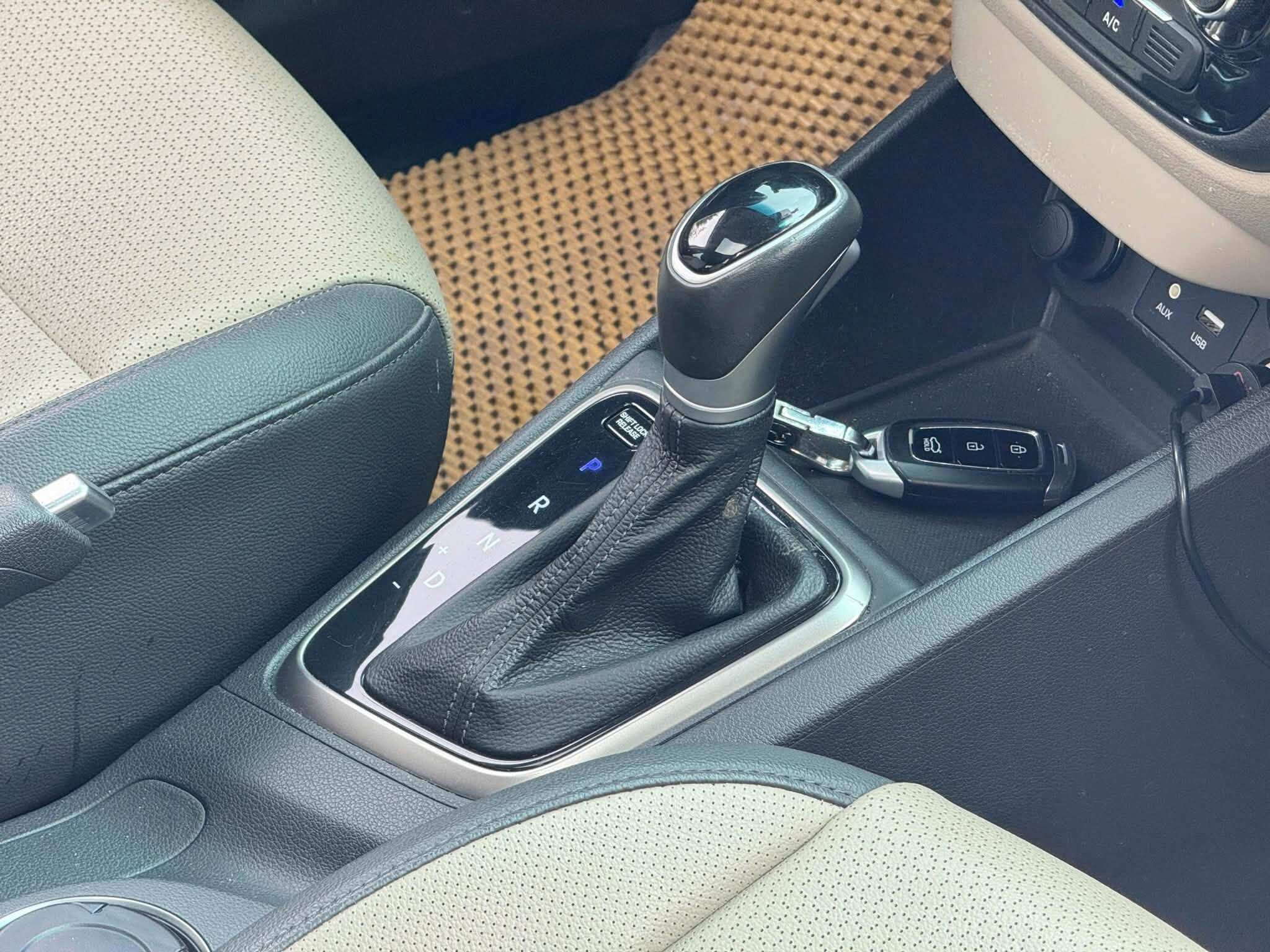 Nữ mới lấy bằng có nên chọn Hyundai Accent cũ để nâng cao tay lái? - 6
