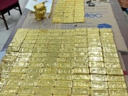 Cuộc tẩu tán tài sản 'thần tốc' của bố mẹ Mr Pips trong ngày con bị bắt