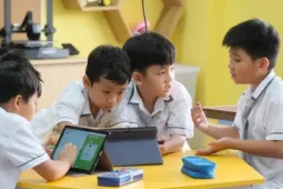 Nhiều trường dừng dạy tiếng Anh liên kết, STEM: Phụ huynh giảm gánh nặng tiền học