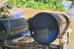 Lật phà tự chế ở Cần Thơ, hai học sinh tử vong