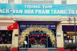 Công ty sách lãi đậm nhờ 'buôn tiền'