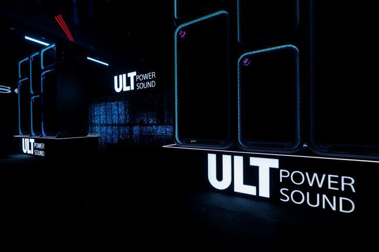 ULT Tower là dòng loa karaoke nổi tiếng của Sony.