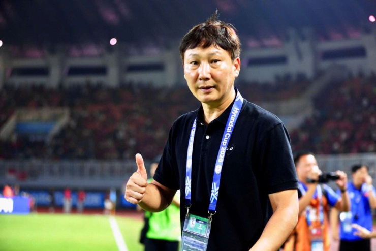 HLV Kim Sang-sik cần có tính toán hợp lý để U23 Việt Nam đạt hiệu quả với dàn cầu thủ đáp ứng về độ tuổi. Ảnh: VFF