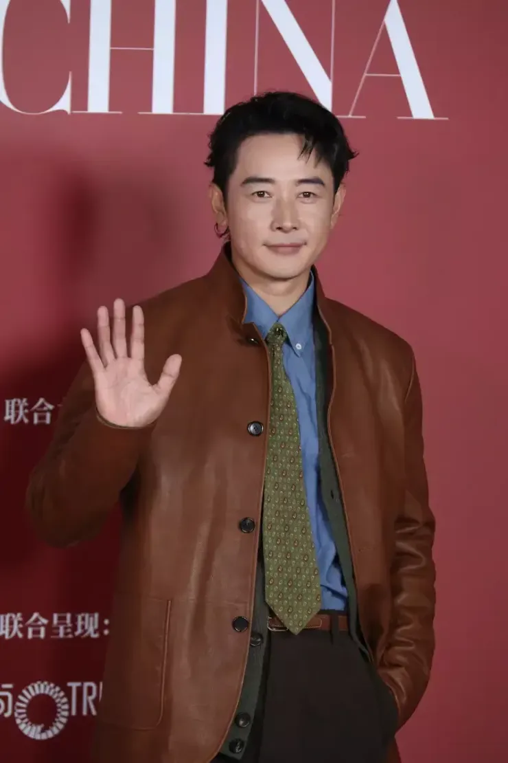 Dương Mịch gây sốt Weibo với vẻ đẹp cổ điển - 14