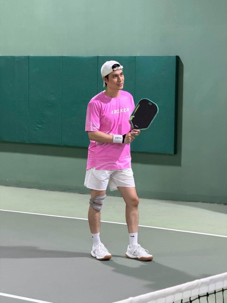 Cặp đôi có chung đam mê dành cho pickleball.