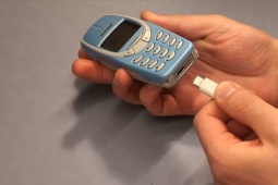 Vì sao Nokia 3310 bền đến mức trở thành huyền thoại của làng điện thoại?
