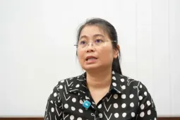 Hiệu trưởng trường có học sinh đánh gãy mũi cô giáo: 'Tôi vẫn chưa dám xem video'