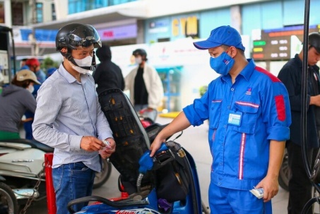 Giá xăng dầu hôm nay 22/10: Giá dầu thế giới tăng