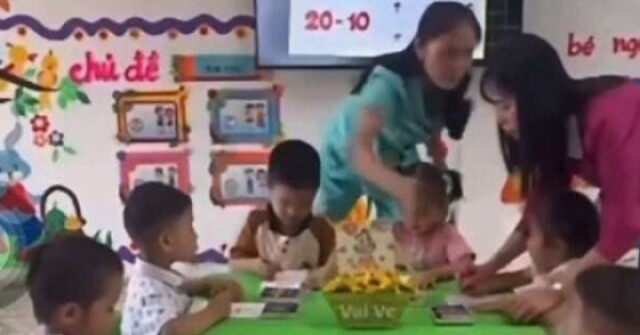 Xôn xao clip hai giáo viên mầm non ở Thanh Hoá “tác động” và có lời lẽ thiếu chuẩn mực với trẻ