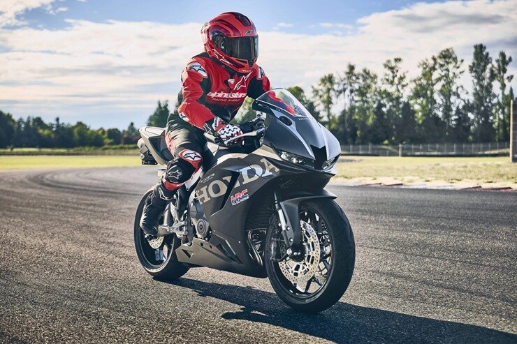 "Mãnh thú" Honda CBR600RR 2027 ra mắt: Nâng cấp phanh và màn hình TFT - 6