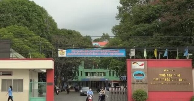 Nhà trường xin lỗi vì phát thông tin sai vụ sinh viên bị đưa sang Campuchia