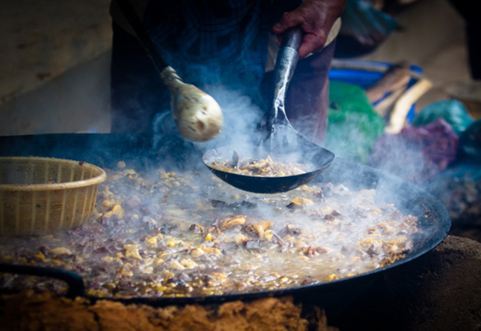 “Thắng cố” có nghĩa là canh nấu trong chảo lớn. (Ảnh: Silkpath Hotel)