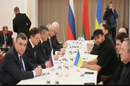 Nga - Ukraine: Hòa bình trong tầm tay?