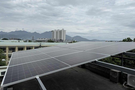 Bao nhiêu pin mặt trời đủ cung cấp điện cho cả ngôi nhà quanh năm?