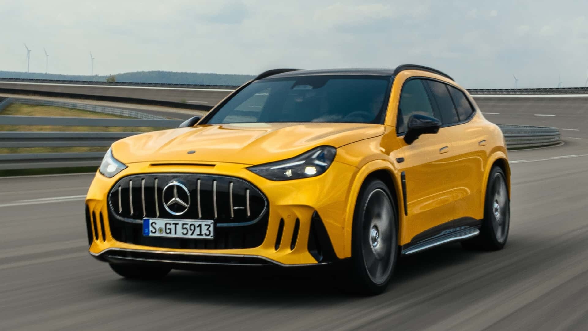 Mercedes-AMG GT thế hệ mới trình làng, kẻ khen người chê thiết kế xấu - 5