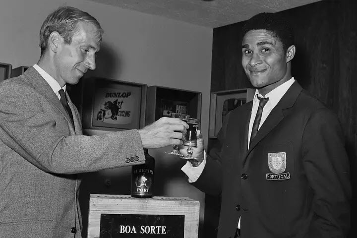 Charlton & Eusebio