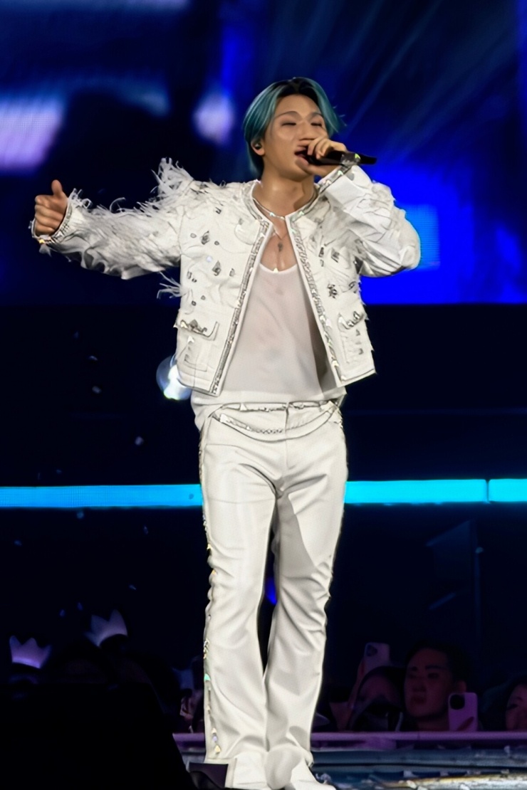 Bữa tiệc thời trang 'đã mắt' của BigBang trên sân khấu Mỹ Đình - 10