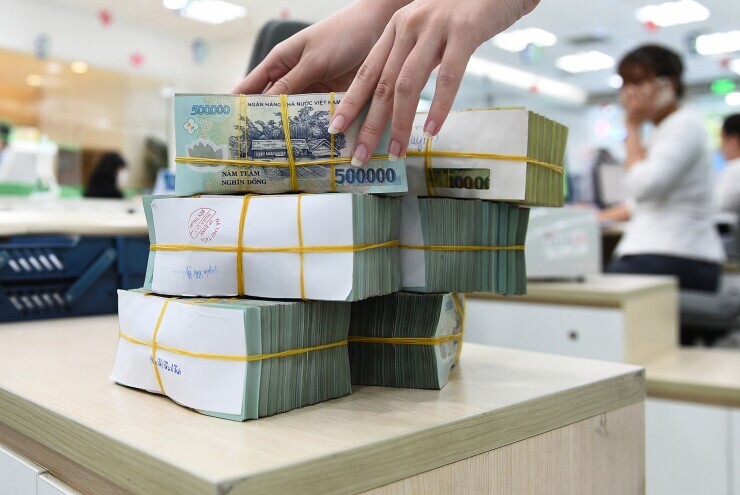 Có 100 triệu nên gửi tiết kiệm, mua vàng hay đầu tư chứng khoán?
