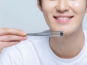 Tại sao đũa Hàn Quốc được làm bằng kim loại và có hình dáng dẹt?