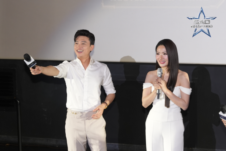 Diễn viên Minh Trang và Quốc Trường tại sự kiện.