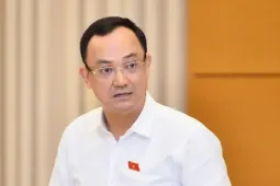 Không nên để người dân chỉ biết bị tạm hoãn xuất cảnh khi đến cửa khẩu