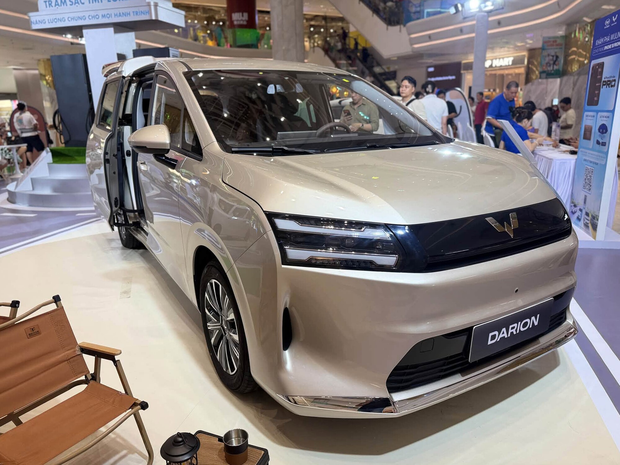 Wuling Mini EV Macaron và Darion là hai sản phẩm được chú trọng tại đợt ra mắt lần này.&nbsp;