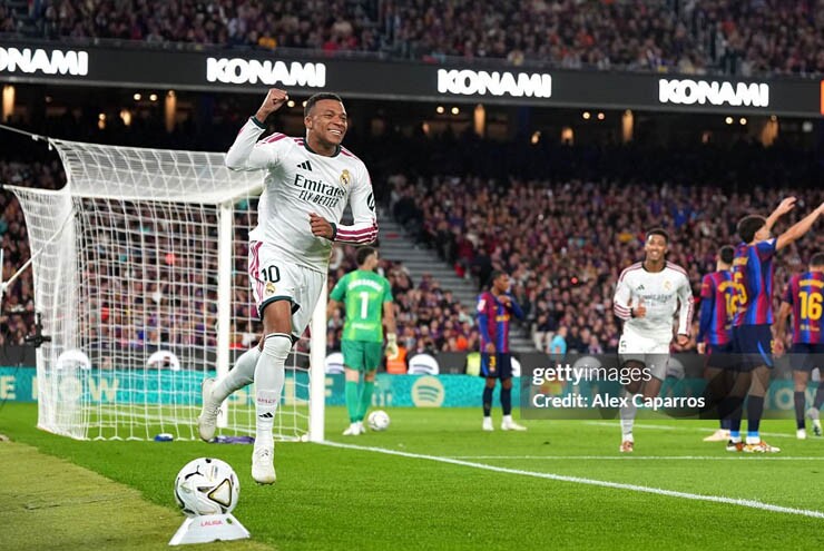 Mbappe quá may