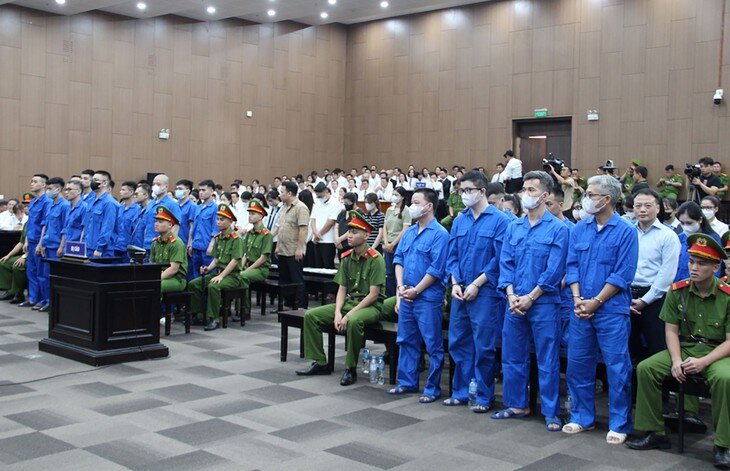 Các bị cáo tại phiên toà. Ảnh: M.H