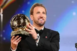 Không vô địch Champions League hay World Cup, vì sao Harry Kane vẫn đoạt Quả bóng Vàng?