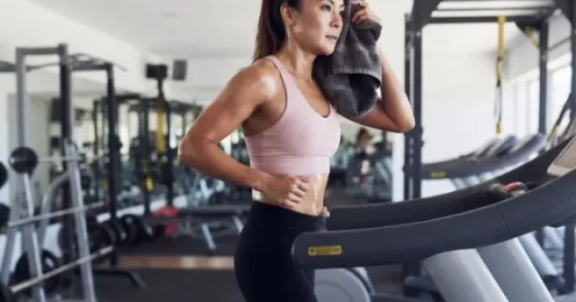 Vì sao tập thể dục kết hợp xông hơi có thể dẫn đến sốc nhiệt, suy đa tạng?