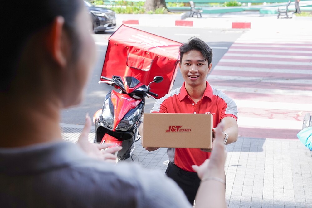  Sự phối hợp chặt chẽ trong từng khâu giao nhận góp phần mang đến trải nghiệm tốt hơn cho người mua.